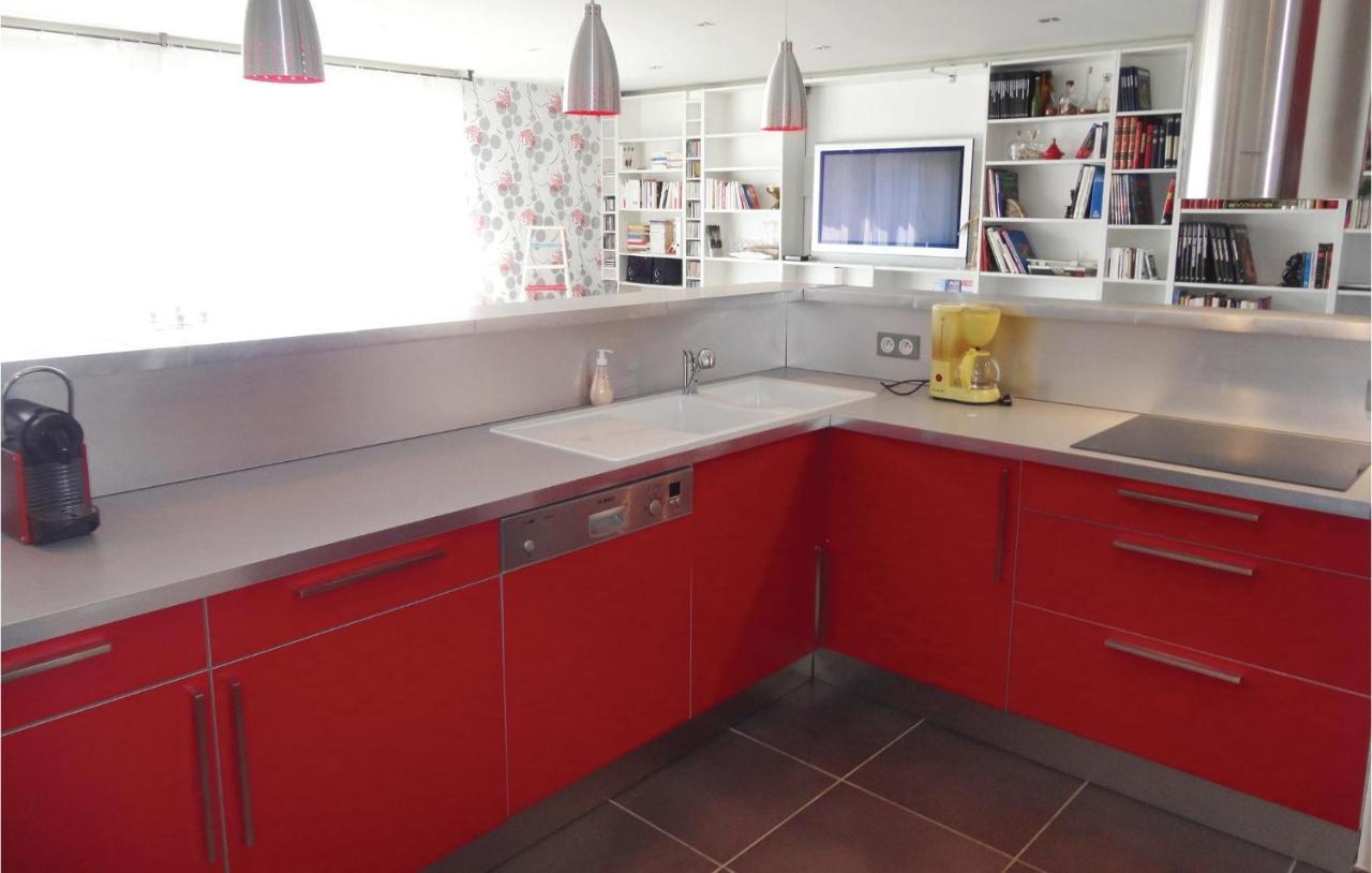 Awesome Apartment In Sauvian With Wifi Exteriér fotografie