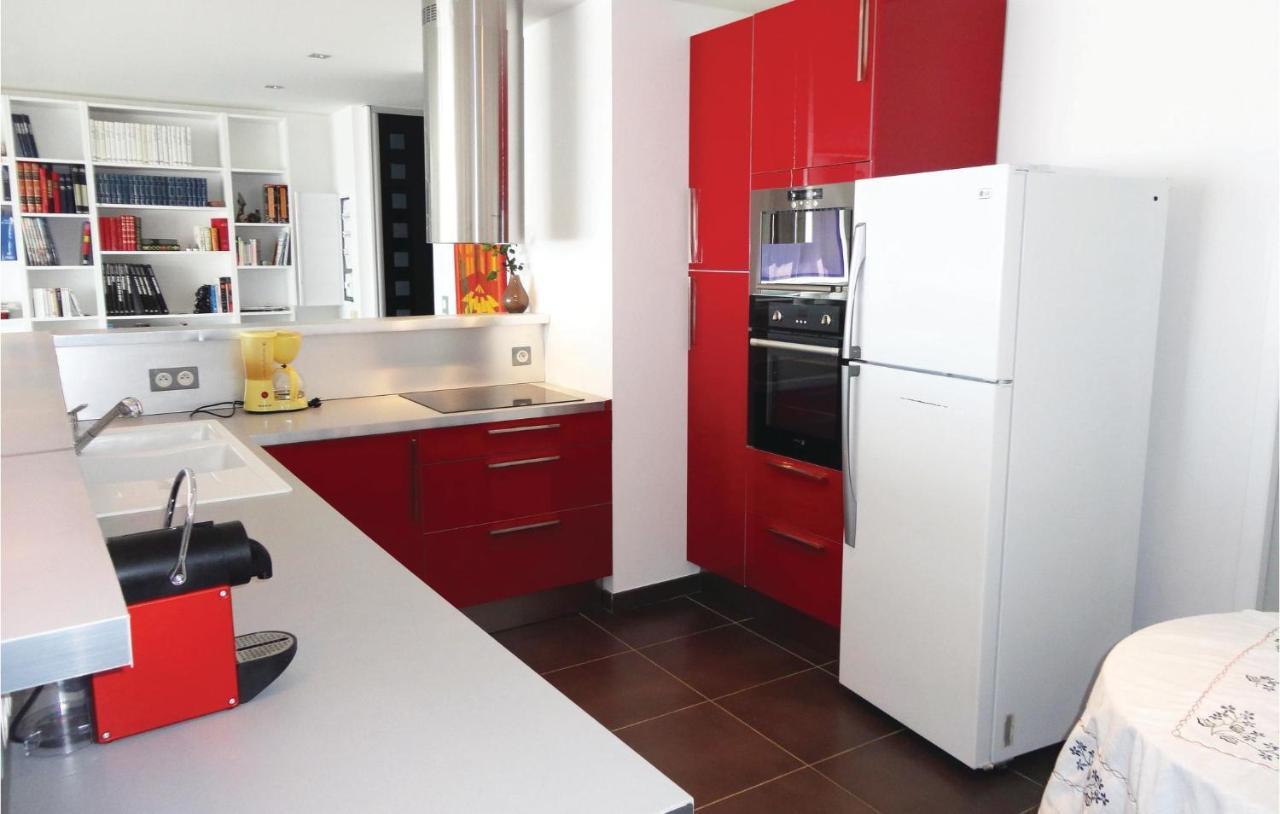Awesome Apartment In Sauvian With Wifi Exteriér fotografie